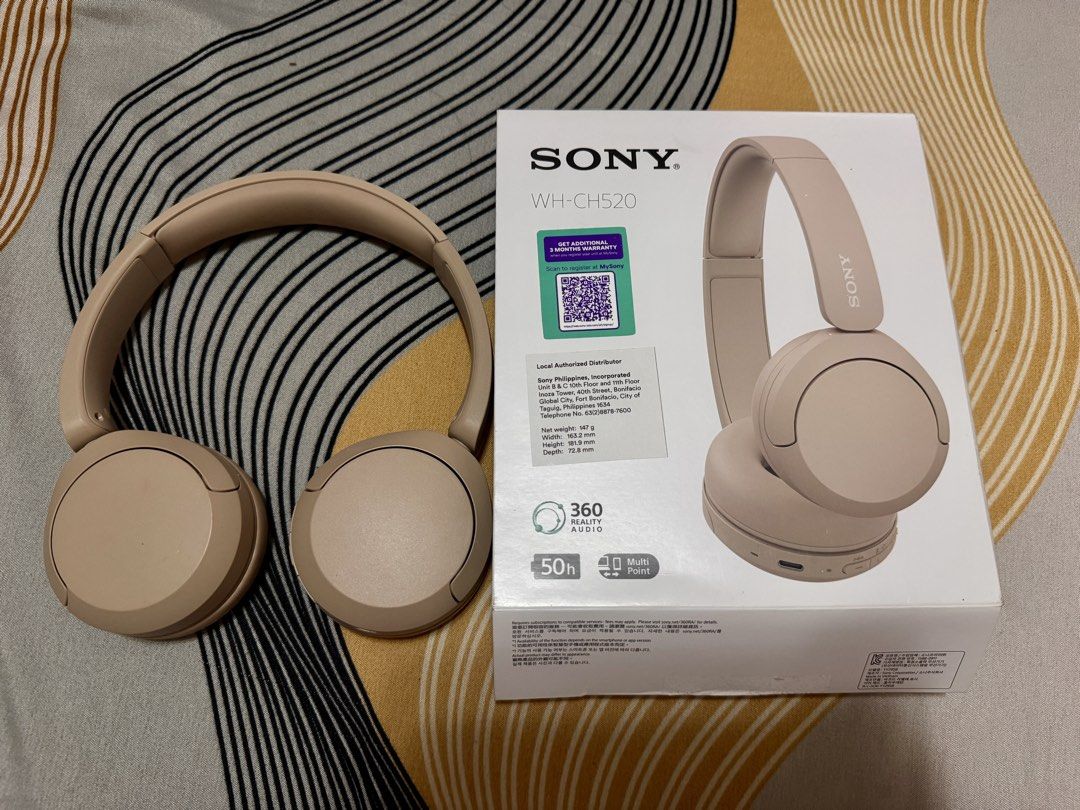 Sony WH-CH520 Wireless Headphones Beige (Category: Headphones & Headsets) located in Pasig City. Submitted by cmmp015 (Listing ID 1469610744, Image 2). Description: Complete with box and charger Rfs: not really using it Kapitolyo Pasig Location.