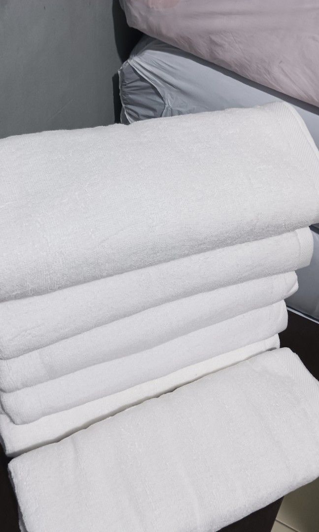 Spa Cotton White Bath Towel Big Size (Category: Bedding & Towels) located in Manila. Submitted by betchiebe (Listing ID 1469680252, Image 1). Description: Brand New:: Pure Cotton Bath Towel ( Hotel Quality ) Absorbent Soft Cotton Fabric Actual Photo Weight: 438 Grams Hindi naghihimulmul Size 27 x 54 inches / 70cm x 140cm Price: 290.00 Per piece Best for Commercial use like Hospital, Spa, Resorts, and Hotel Many Stocks available on hand.