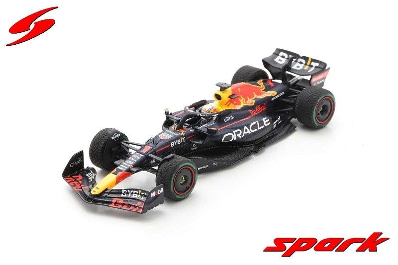 Spark 1:43 2022 F1 RB Racing RB18 No.1 Max Winner Japanese With Board ...