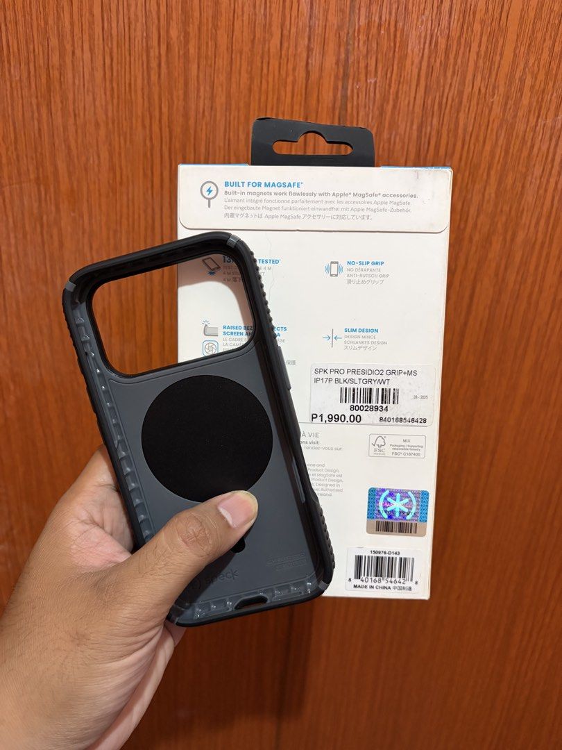 Speck Presidio Grip 2 case for iPhone 17 Pro (Category: Cases & Sleeves) located in Dasmarinas. Submitted by markusi22 (Listing ID 1469628539, Image 2). Description: for sale only price : 1.2k(slightly negotiable) srp : 1990 📲Speck Presidio Grip 2 case for iPhone 17 Pro w box good as new 💯 authentic shipping only via Lalamove or LBC please respect my post thanks.