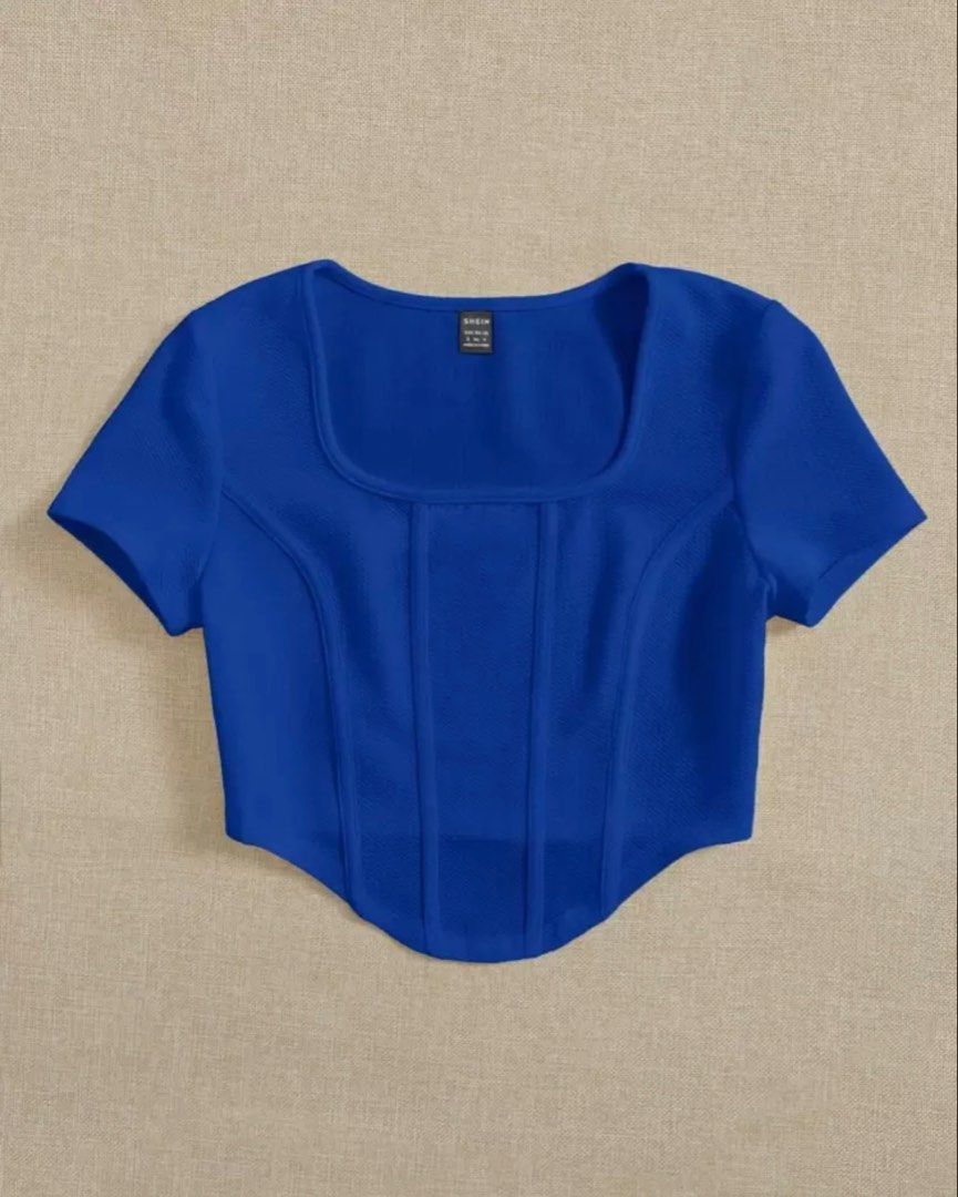 Square Neck Crop Top (Category: Others Tops) located in Iba. Submitted by wear1tagain (Listing ID 1469710323, Image 1). Description: ~ Royal Blue ~ 30 waistline ~ 36 bust ~ Large on tag ~ From Shein ~ Original price : ₱223 ••••••••••••••••••• ~ J&T Delivery (outside Zambales) ~ Meet up within Palanginan, Zambales (at CSI Mall) ~ Shipping/Delivery fee shall be shouldered by the buyer.