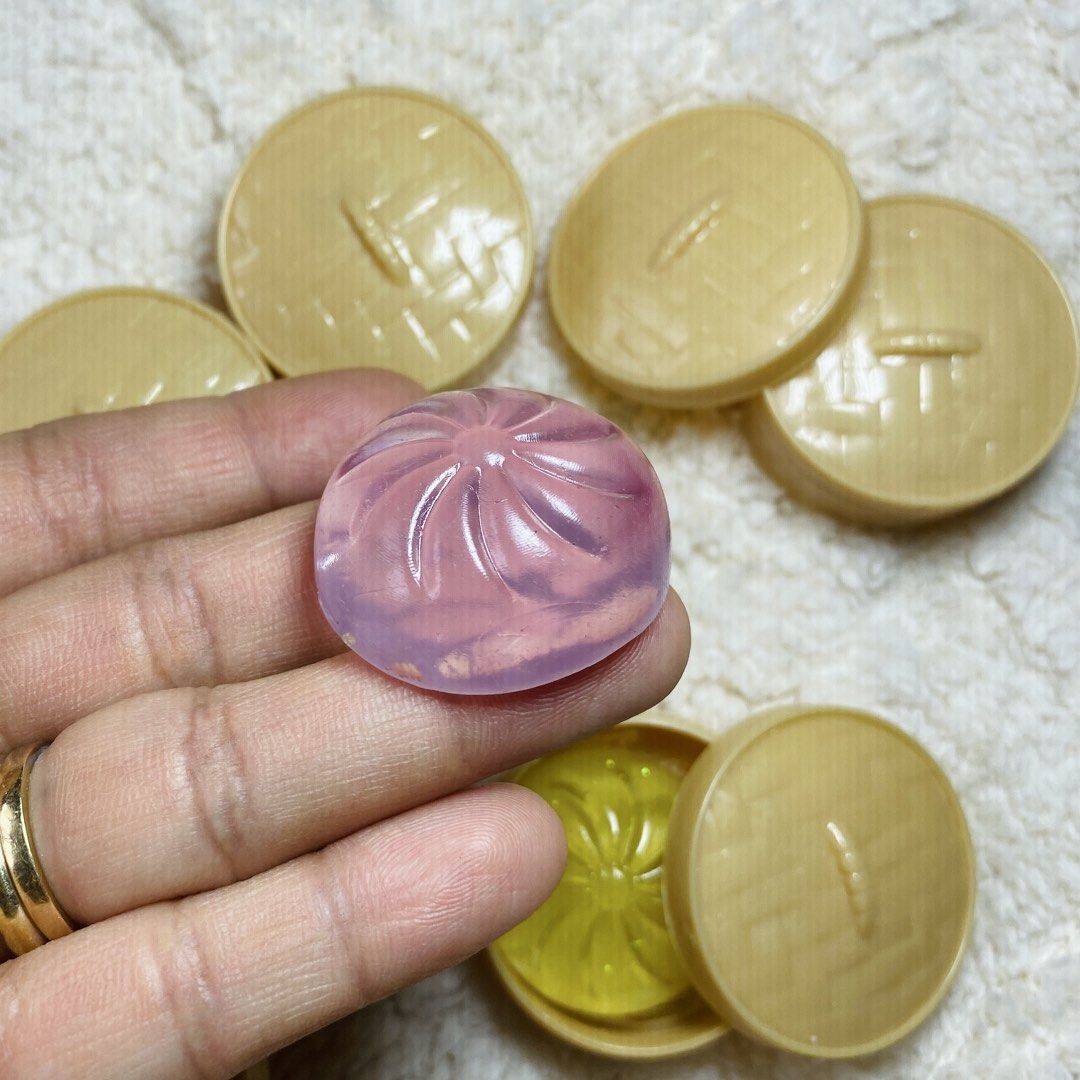 Squishy Dumpling Toy with Mini Steamer Baskets (Category: Kids Toys) located in Manila. Submitted by quininionlineshop (Listing ID 1469649037, Image 3). Description: - Can Ship within the day via lalamove - Soft and squishy dumpling steamed bun toys - Each bun comes with its own mini plastic steamer basket container - Comes in bright, vibrant colors: pink, yellow, green, and blue - Great as a fidget toy, stress reliever, or unique party favor - M