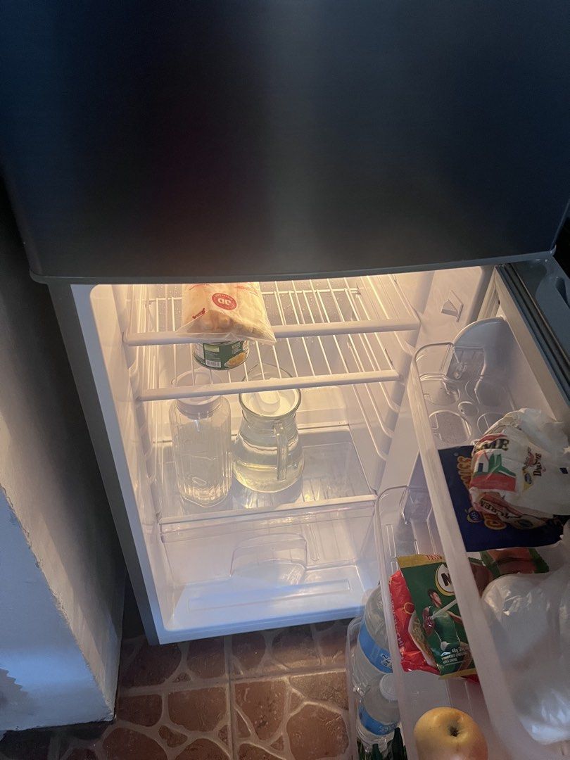 Stainless Steel Two-Door Refrigerator (Category: Refrigerators and Freezers) located in Rizal. Submitted by safestone_3e4110 (Listing ID 1469658005, Image 3). Description: Fujidenzo 6.0 cubic ft No issue gagamitin nlng Montalban rizal - Ready for pickup.