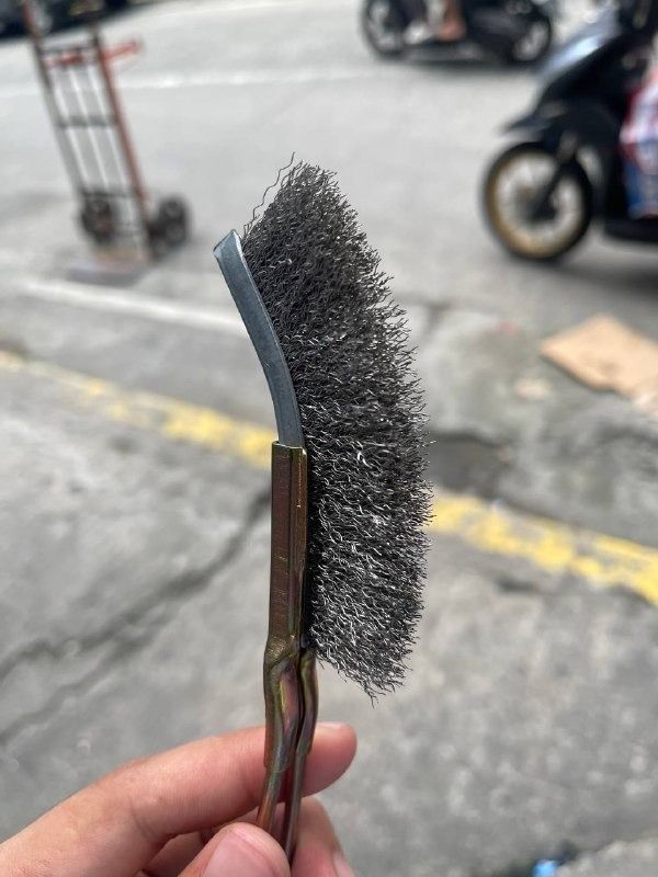 Stainless Wire Brush (Category: Everything Else Others) located in Manila. Submitted by 09171479278_elsie. (Listing ID 1469599939, Image 1). Description: Stainless Wire Brush.