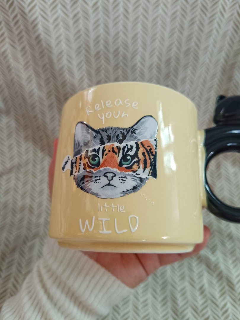 Statement Cute Ceramic Mug (Category: Coffee & Tea Tableware) located in Davao. Submitted by khyyoczon (Listing ID 1469642168, Image 2). Description: 📍Obrero, Davao City UV DTF sticker (waterproof and sun-resistant) 📌 PLEASE READ BEFORE MINING • Delivery via Maxim or preferred courier; the buyer shoulders the fee. • Pick-up details will be discussed via PM. • Actual colors may vary due to lighting and screen settings. • Minor imperfections ( do