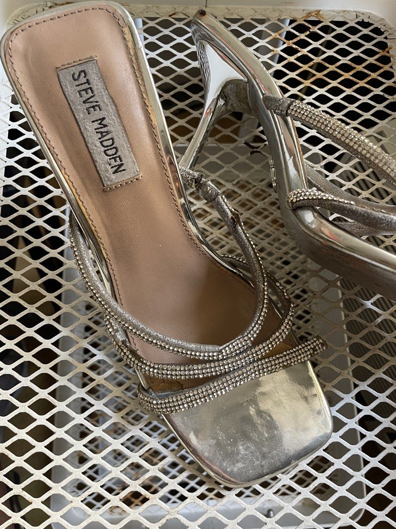 STEEVE MADDEN Heels (Category: Heels) located in Mandaluyong City. Submitted by summersamnl (Listing ID 1469609927, Image 2). Description: .