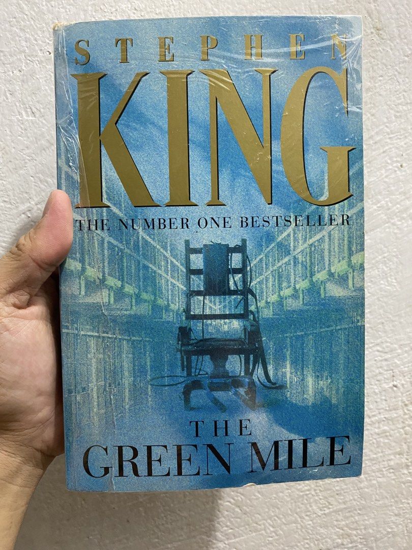 Stephen King The Green Mile Book (Category: Storybooks) located in Manila. Submitted by alsytan (Listing ID 1469682618, Image 1). Description: Preloved.