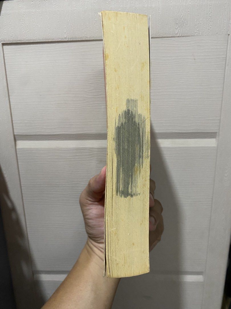Stephen King The Outsider (Category: Storybooks) located in Manila. Submitted by alsytan (Listing ID 1469683463, Image 2). Description: .