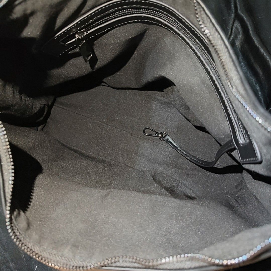 Straightforward Avery hobo sling bag (Category: Shoulder Bags) located in Santa Rosa. Submitted by acepresso (Listing ID 1469741388, Image 3). Description: • Front main zipper pocket + two side pockets with magnetic snap closures • Inner zipper pocket + key attachment + main compartment • Comes with 2 straps: shoulder strap + adjustable crossbody strap • Used only once — swipe for actual photos • Date bought: September 2026 — swipe for proof of p
