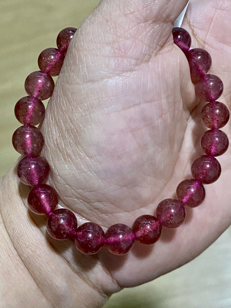 Strawberry Quartz Stretch Bracelet (Category: Bracelets) located in Pasig City. Submitted by talaversify (Listing ID 1469740610, Image 2). Description: Semi-precious stone: Strawberry Quartz 🍓 Stone size: 8mm Wrist size: 16cm 💠 Natural stone 💠.