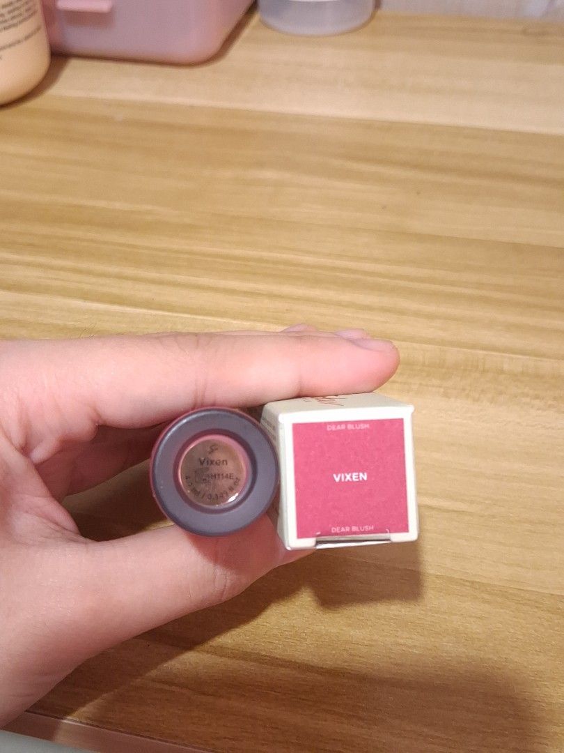 Strokes Beauty Lab Dear Blush in Vixen (Category: Makeup) located in Antipolo. Submitted by v3ine (Listing ID 1469730113, Image 2). Description: swatched only! shade: vixen 📍lower antipolo, near marikina mod: j&t, lalamove, meet-up/pick-up.