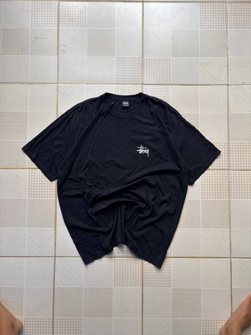 STUSSY BASIC LOGO AUTHENTIC (Category: Tshirts & Polo Shirts ) located in Tuguegarao City. Submitted by misfitchrimson (Listing ID 1469653763, Image 1). Description: ✨STUSSY SCRIPT (AUTHENTIC/LEGIT 📌W:25.5 📌L:32 📌ISSUE:CRACK PRINT 📌CONDI:8/10.
