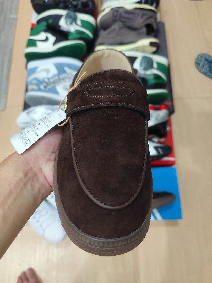 Suede Loafers (Category: Casual Shoes) located in Manila. Submitted by gooditemsnotgoodsht (Listing ID 1469691919, Image 3). Description: BRANDNEW T.O.P.G.R.A.D.E.Q.U.A.L.I.T.Y. SIZE 8.5 MENS MEET UP / PICK UP : LEVERIZA PASAT.