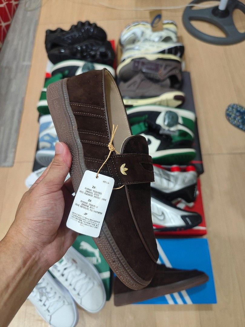 Suede Loafers (Category: Casual Shoes) located in Manila. Submitted by gooditemsnotgoodsht (Listing ID 1469691919, Image 1). Description: BRANDNEW T.O.P.G.R.A.D.E.Q.U.A.L.I.T.Y. SIZE 8.5 MENS MEET UP / PICK UP : LEVERIZA PASAT.