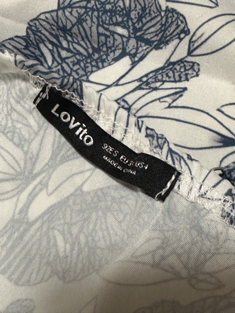 Summer Dress Printed w slit & adjustable straps (Category: Dresses) located in Caloocan City. Submitted by style.haven (Listing ID 1469711388, Image 2). Description: No issue. Thin Lightweight and breathable✨ Adjustable straps ྀི!! Side zipper Worn only once to mall. Perfect for beach trips or casual fits 🩵 .
