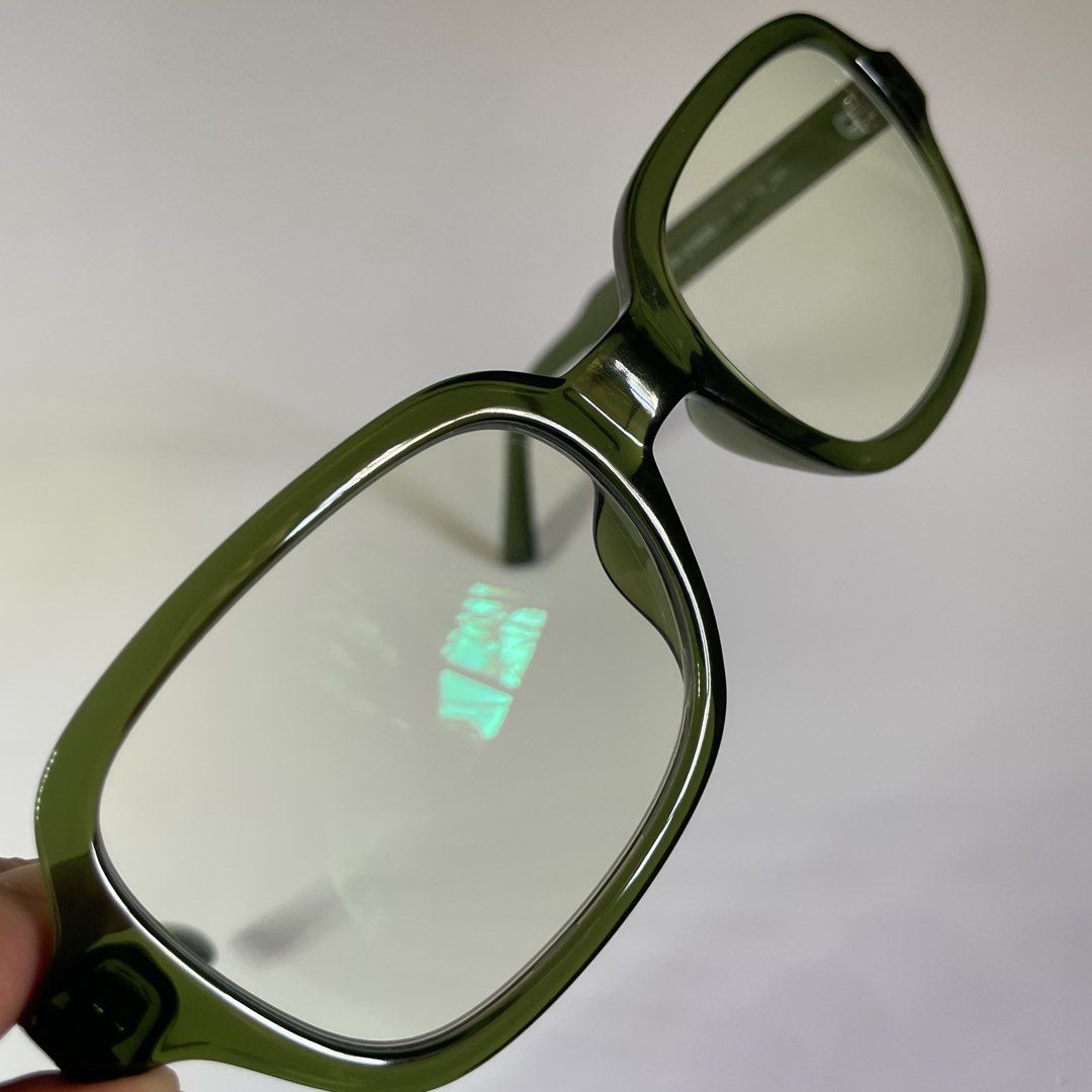 Sunnies Studios Dmitri Pine Green Eyeglasses (Category: Sunglasses & Eyewear) located in Caloocan City. Submitted by swiftcloud506 (Listing ID 1469621943, Image 2). Description: - Brand/Model: Sunnies Studios Dmitri (AR0037RP) - Color: Pine Green with a glossy finish - Frame Style: Chunky square acetate - Lenses: Clear (ideal for everyday optical use or custom blue light lenses) - no case included rfs: tried on only, di bagay yung frame.