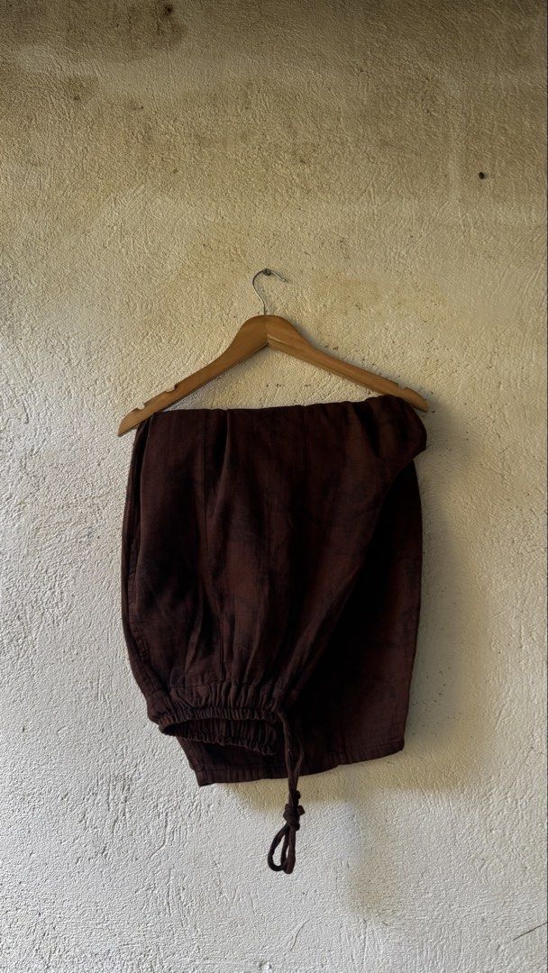 Super Baggy Pants (Category: Trousers) located in Lipa City. Submitted by scrap.threads (Listing ID 1469728663, Image 1). Description: Item: Super Baggy Pants Price: 350 Dimes: Width - free size Length - 36.5 Hem - 11 Issue: none Lipa City Ship via J&T (Shouldered by buyer) Payment via Gcash ***Notice*** Color may vary due to lighting. Payment first. Item/s are thrifted or used condition unless stated otherwise. Please manage your expectation..
