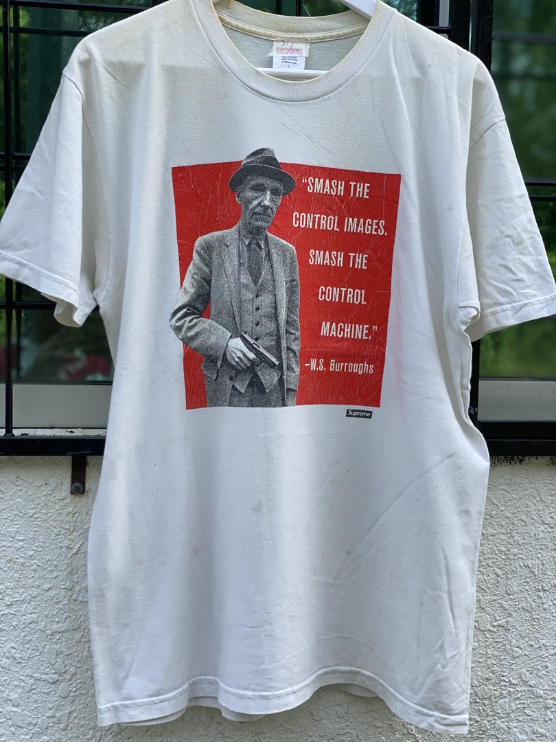 Supreme, Men's Fashion, Activewear on Carousell