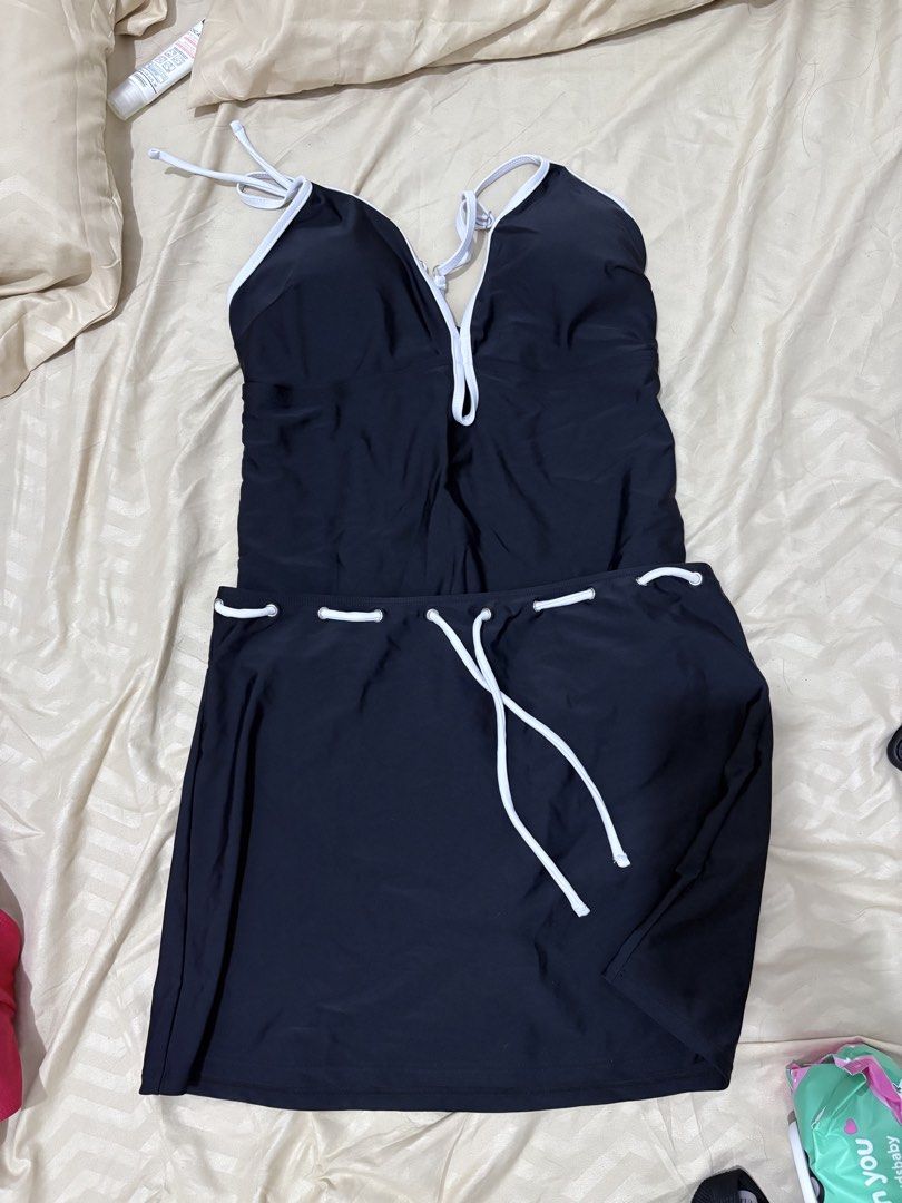 Swimsuit for size XL (Category: Bikinis & Swimsuits) located in Quezon City. Submitted by zeejjj_ (Listing ID 1469691940, Image 1). Description: 150 per set, 300 take all .