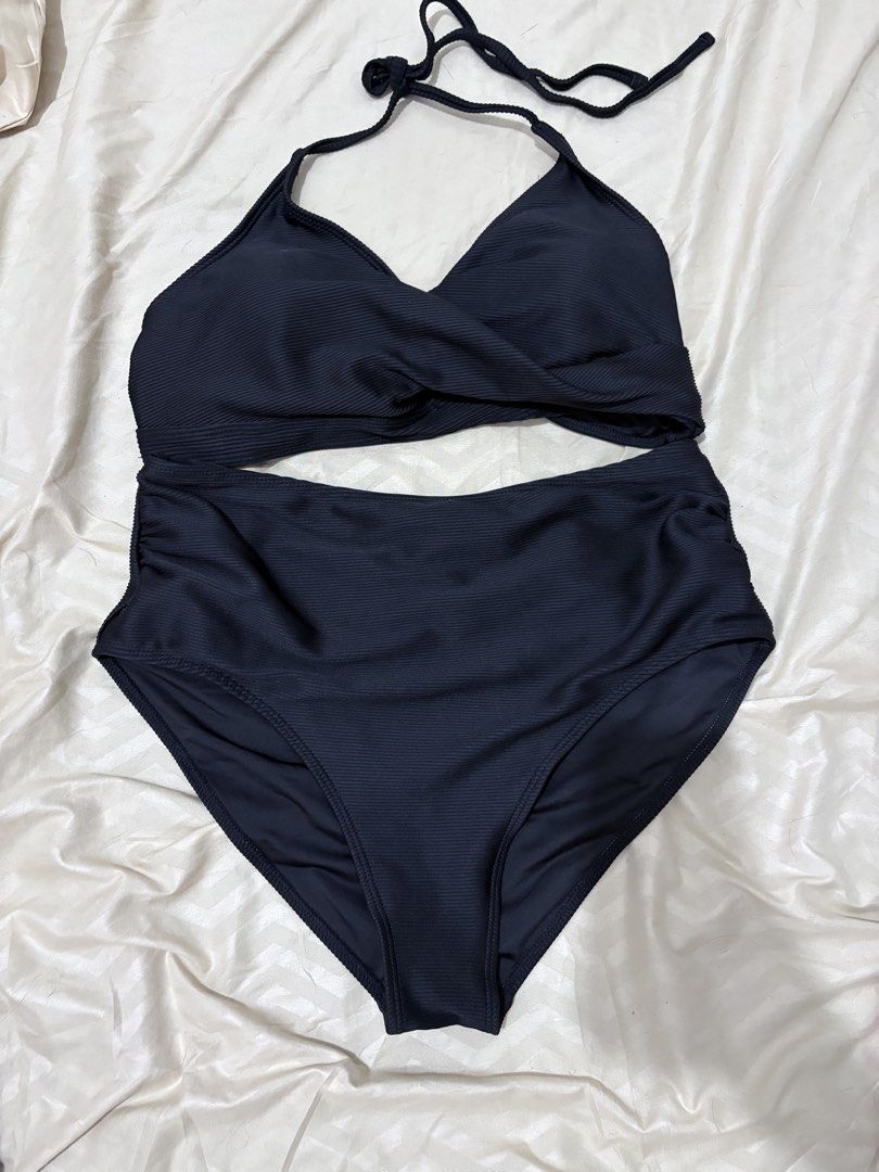 Swimsuit for size XL (Category: Bikinis & Swimsuits) located in Quezon City. Submitted by zeejjj_ (Listing ID 1469691940, Image 3). Description: 150 per set, 300 take all .