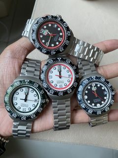 (Category: ) located in . Submitted by loveswatches22 (Listing ID 1469599151, Image 1). Description: .