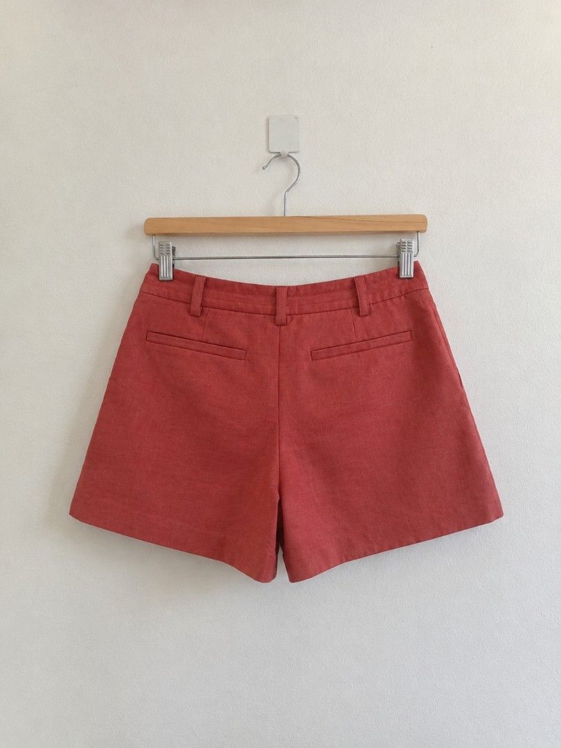 Tailored Shorts | Size - 29 | Length - 13 | (Category: Shorts) located in Manila. Submitted by maxinesotto (Listing ID 1469696780, Image 3). Description: ‎📢 ₱99 ‎📍 Location: Tayuman, Manila ‎ ‎Details: ‎✓ Condition: Good as new ‎✓ RFS: Decluttering ‎✓ Size: Indicated in the listing title ‎ ‎Payment: GCash (Payment first) ‎ ‎Delivery: ‎- Same day pick-up via Lalamove / Joyride / Angkas ‎ ‎First to pay, first to get the item. ‎No reservations. ‎A
