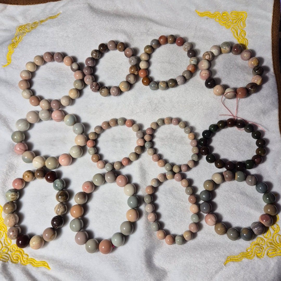 TAKE ALL - ALASHAN AGATE BRACELETS (Category: Bracelets) located in Antipolo. Submitted by ynavee (Listing ID 1469744836, Image 2). Description: 🌸QUITTING SALE🌸 12PCS ALASHAN AGATE BRACELETS MOSTLY MACARON COLOR DIFFERENT SIZES.