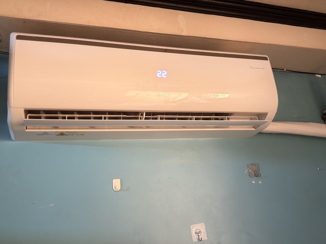 TCL Split Type Air Conditioner (Category: Air Conditioning and Heating) located in Manila. Submitted by crlnne_0000 (Listing ID 1469751913, Image 1). Description: TCL Split Type Aircon ✅ Inverter 2.0 HP ✅ UNIT ONLY ✅ Strong and efficient cooling ✅ Well-maintained and in good working condition ✅ Perfect for bedrooms, living rooms, or office spaces RFS: Upgrade 🔸Installation and shipping will be at the buyer’s expense..