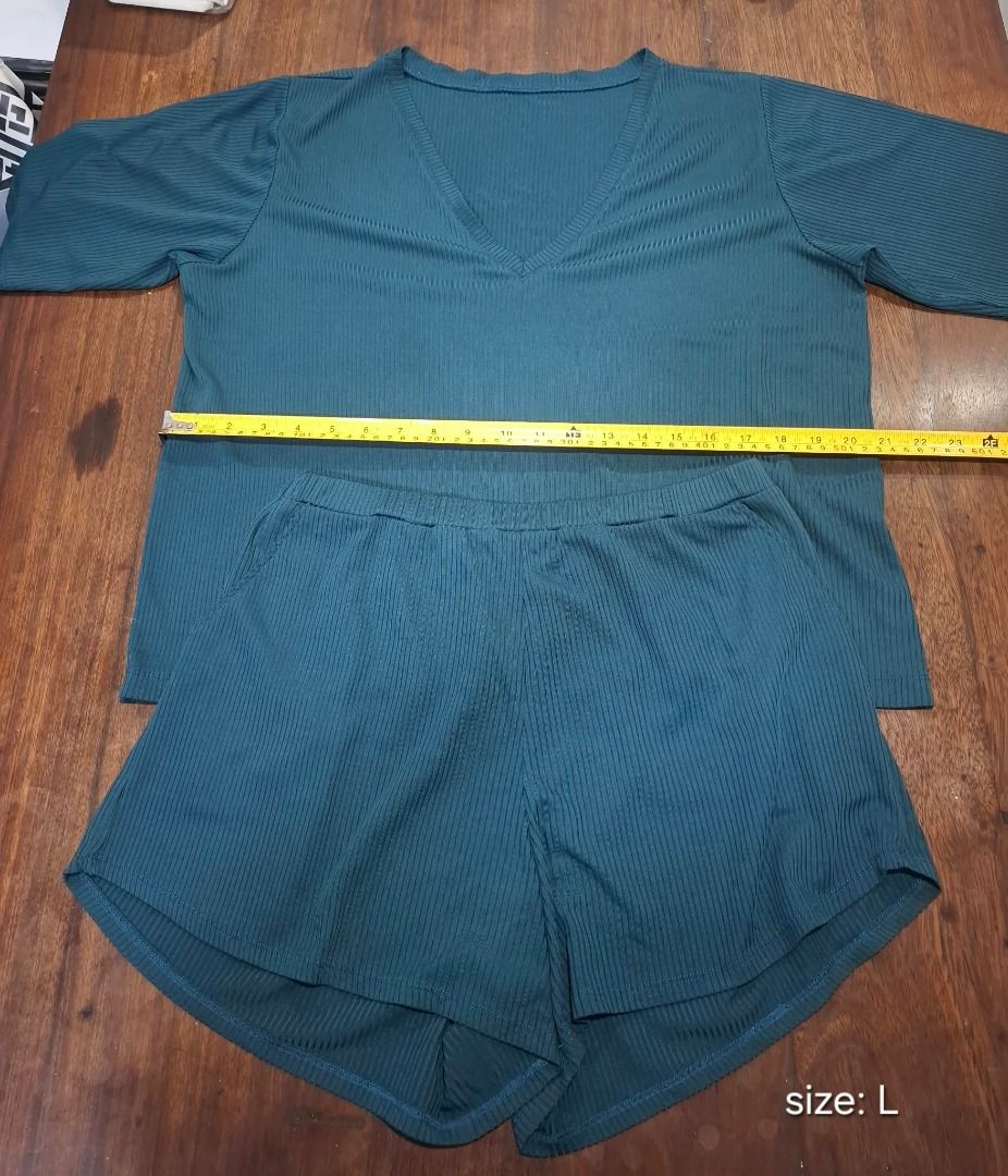 Teal Ribbed Top and Shorts Set (Category: Sets or Coordinates) located in Pasig City. Submitted by dripcounty (Listing ID 1469687295, Image 1). Description: Teal Ribbed Top and Shorts Set ₱250 Bought in the Philippines Size: Large Condition: Good / preloved Teal ribbed V-neck top and matching shorts. Price is for both pieces. Actual item shown in photos. Delivery fee shouldered by buyer (Lalamove / other courier). Item price excludes delivery. Pa