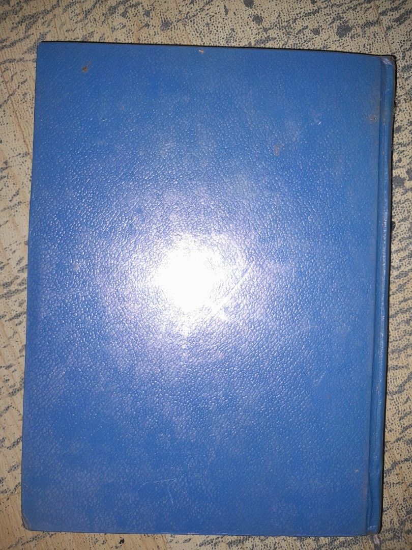 The C++ Programming Language by Bjarne Stroustrup 1987 (Category: Textbooks) located in Manila. Submitted by booksljjw (Listing ID 1469623530, Image 3). Description: - Title: The C++ Programming Language by Bjarne Stroustrup - Edition/Publisher: AT&T Bell Laboratories, January 1987 - Format: Hardcover with blue textured cover and gold lettering - Condition: Solid binding; interior pages show vintage age-related foxing and spotting - Ideal for: Co