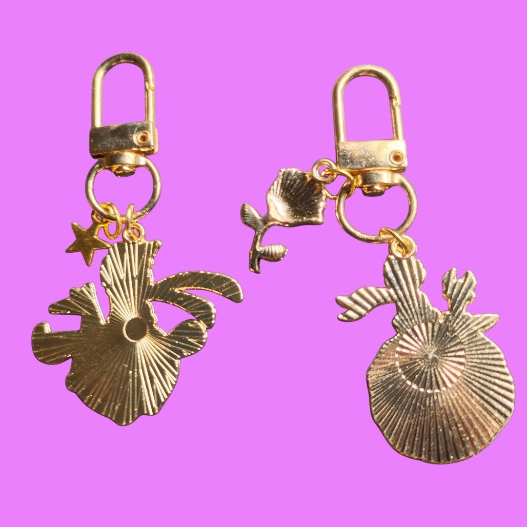 The Little Prince Keychain (Category: Character Goods) located in Quezon City. Submitted by jeromeherrera2006 (Listing ID 1469687771, Image 2). Description: - These elegant and high quality keychains are the perfect gift for any Little Prince fan! 🌹High Quality ❤️Sleek and Elegant Designs 🐑Very durable and Long Lasting Made from high quality alloy, these Little Prince keychains are a must have for every fan. We have several unique designs to ch