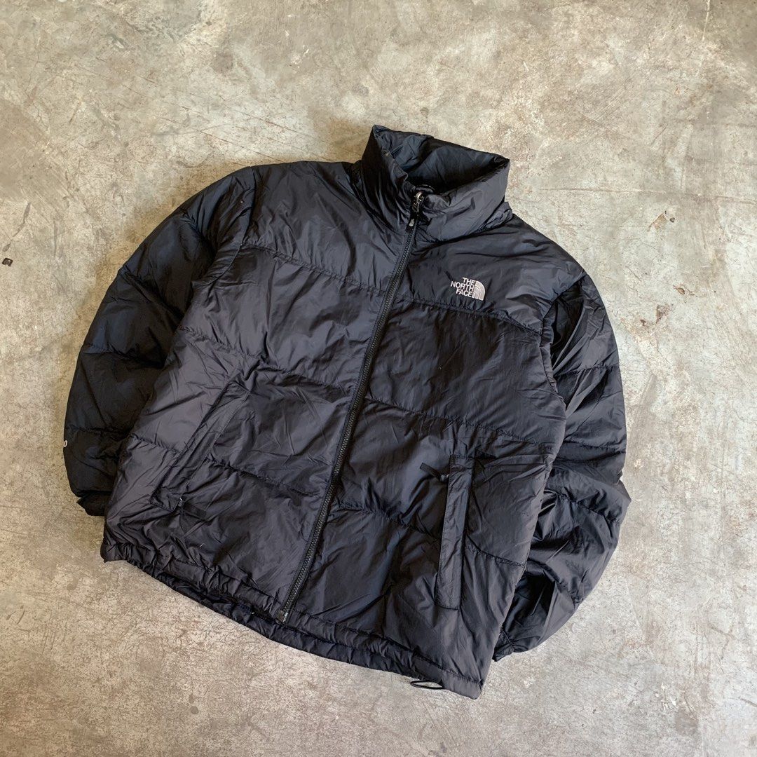 The North Face 700 Nuptse Puffer Jacket Black M (Category: Coats, Jackets and Outerwear) located in Manila. Submitted by emplysthrift. (Listing ID 1469643161, Image 2). Description: Width "23.9 Length "27 Excellent Condition Colorrate: 9.2/10 Flaws: may stapeler sa bandang hem sleeve and minor scratche sa back pero solid pa naman Unli vouch/vc for safe transactions 📲 Location: Laspinas City, Metro Manila, Brngy Talon Uno. 📍 DM IF INTERESTED📥 -