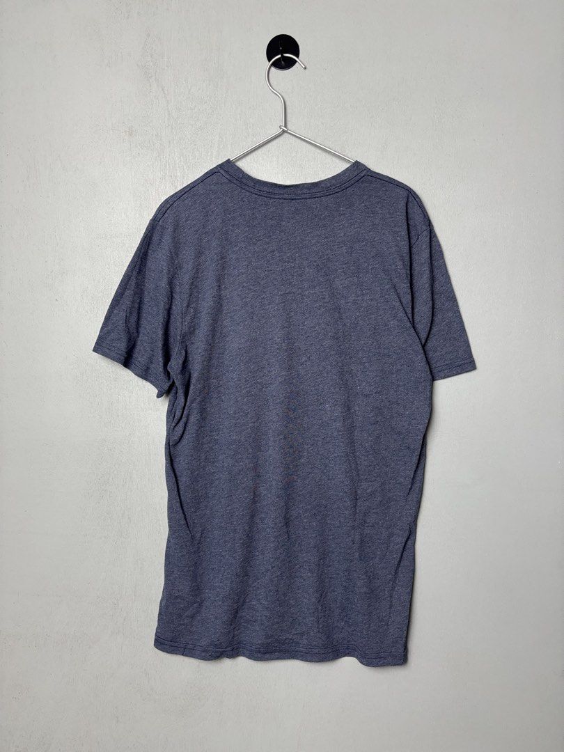 The North Face Half Dome Tee Shirt (Category: Tshirts & Polo Shirts ) located in Mandaluyong City. Submitted by fellas_ph (Listing ID 1469672758, Image 3). Description: Excellent condition No issues Size M 19.5" Width 28.5" Length.