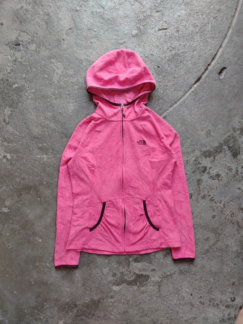 The North Face Polartec Fleece Zip (Category: Coats, Jackets and Outerwear) located in Muntinlupa City. Submitted by lokalthriftsco. (Listing ID 1469577931, Image 1). Description: Size M Minimal Stains Need wash Good condition.