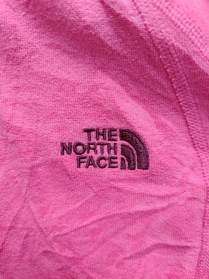 The North Face Polartec Fleece Zip (Category: Coats, Jackets and Outerwear) located in Muntinlupa City. Submitted by lokalthriftsco. (Listing ID 1469577931, Image 2). Description: Size M Minimal Stains Need wash Good condition.