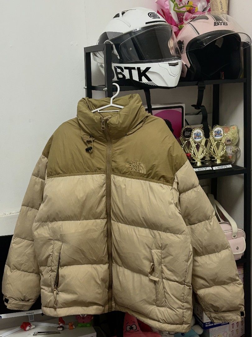 The North Face Puffer Jacket 700 (Category: Coats, Jackets and Outerwear) located in Mabitac. Submitted by kuyagieeeee (Listing ID 1469581616, Image 1). Description: 27 length 24 width need wash.