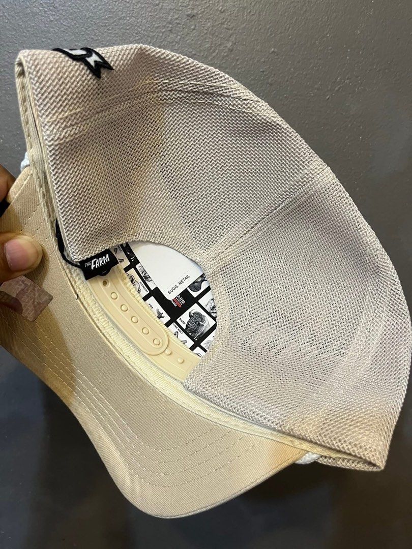 THICK by The Farm Goorin Bros (Category: Caps & Hats) located in Muntinlupa City. Submitted by WearhouseMMA (Listing ID 1469750566, Image 3). Description: 650 only… SF NOT INCLUDED… 100% Legit Goorin bros✔️ A-Frame snapback✔️ OSFM✔️ Pre-curve brim✔️ Complete tags and hangtag✔️ Full tech-mesh✔️ Double stitch trucker✔️.