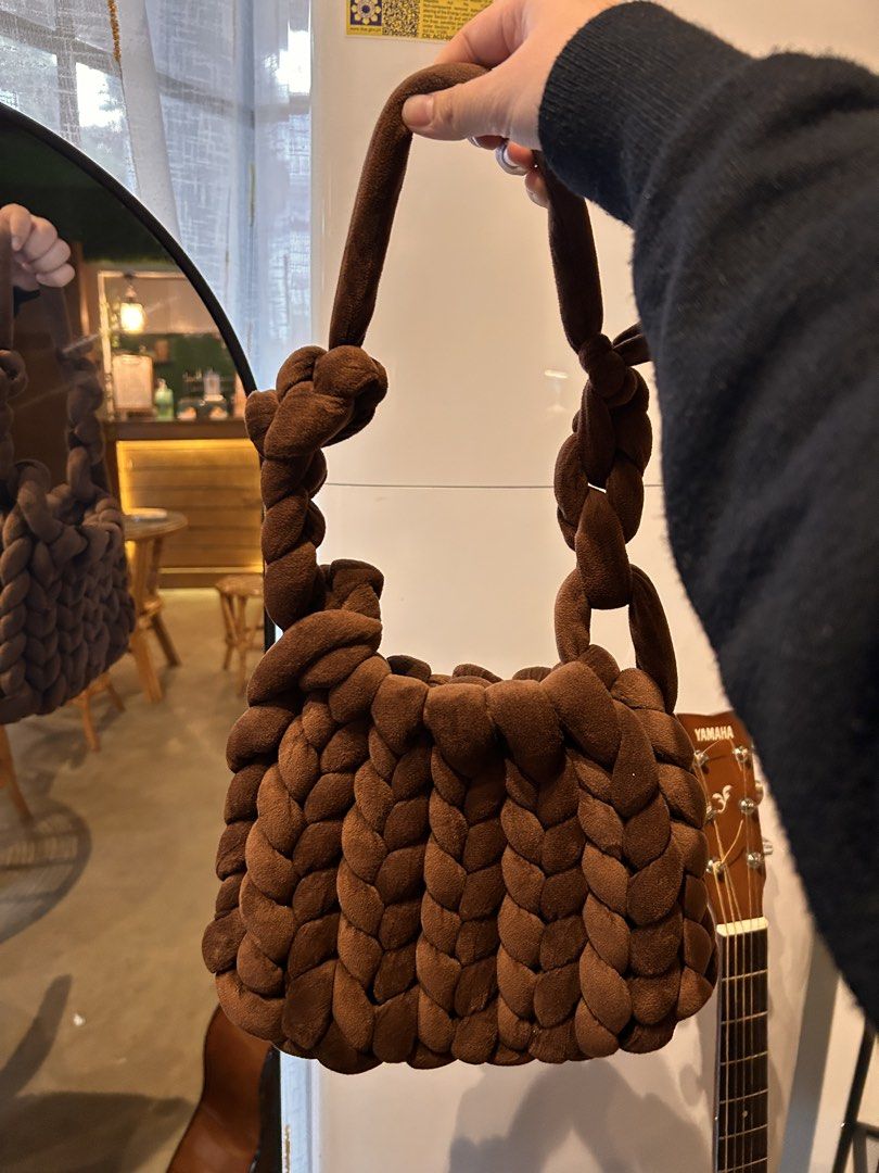 Thick crocheted bag (Category: Shoulder Bags) located in Cagayan de Oro. Submitted by dreisellsnbuys (Listing ID 1469652763, Image 1). Description: .
