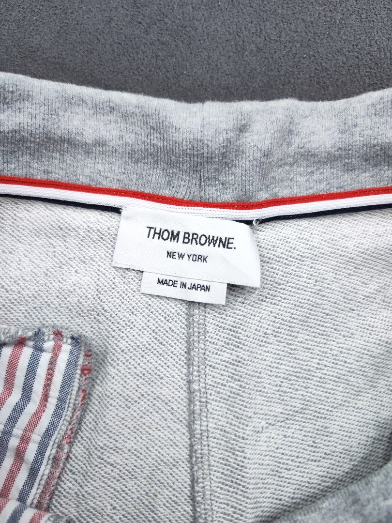 Thom Browne Cotton Shorts (Category: Luxury Apparel) located in Bulacan. Submitted by emilj23 (Listing ID 1469595243, Image 3). Description: Thom Browne Cotton Shorts Size 2 on tag L 23 W 34-36 Leg Hole 11 Condition 9.5/10 Color rate 9.5/10 Issue Loose Garter.