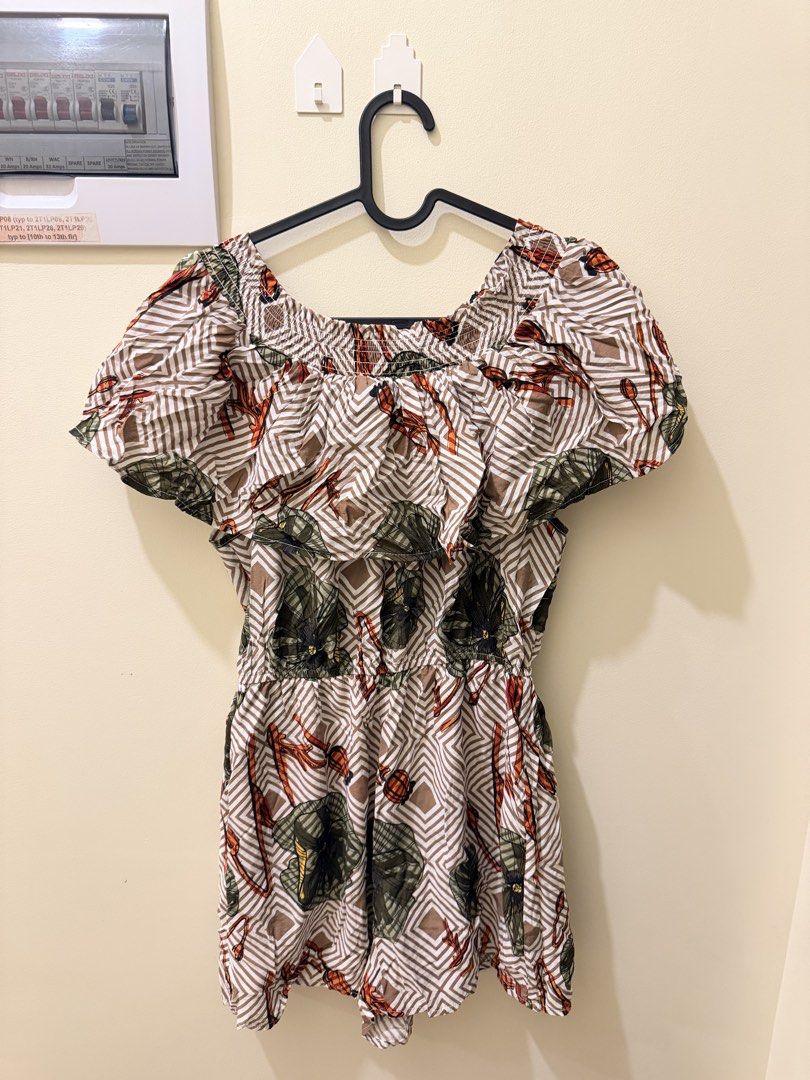 Three-way Cotton Linen Romper (Category: Rompers) located in Manila. Submitted by xmagic.shopx (Listing ID 1469668911, Image 1). Description: Waistline: Can fit upto 32 inches Length: 15 inches .
