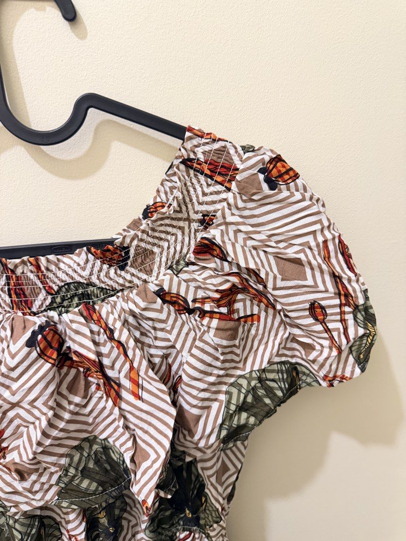 Three-way Cotton Linen Romper (Category: Rompers) located in Manila. Submitted by xmagic.shopx (Listing ID 1469668911, Image 3). Description: Waistline: Can fit upto 32 inches Length: 15 inches .
