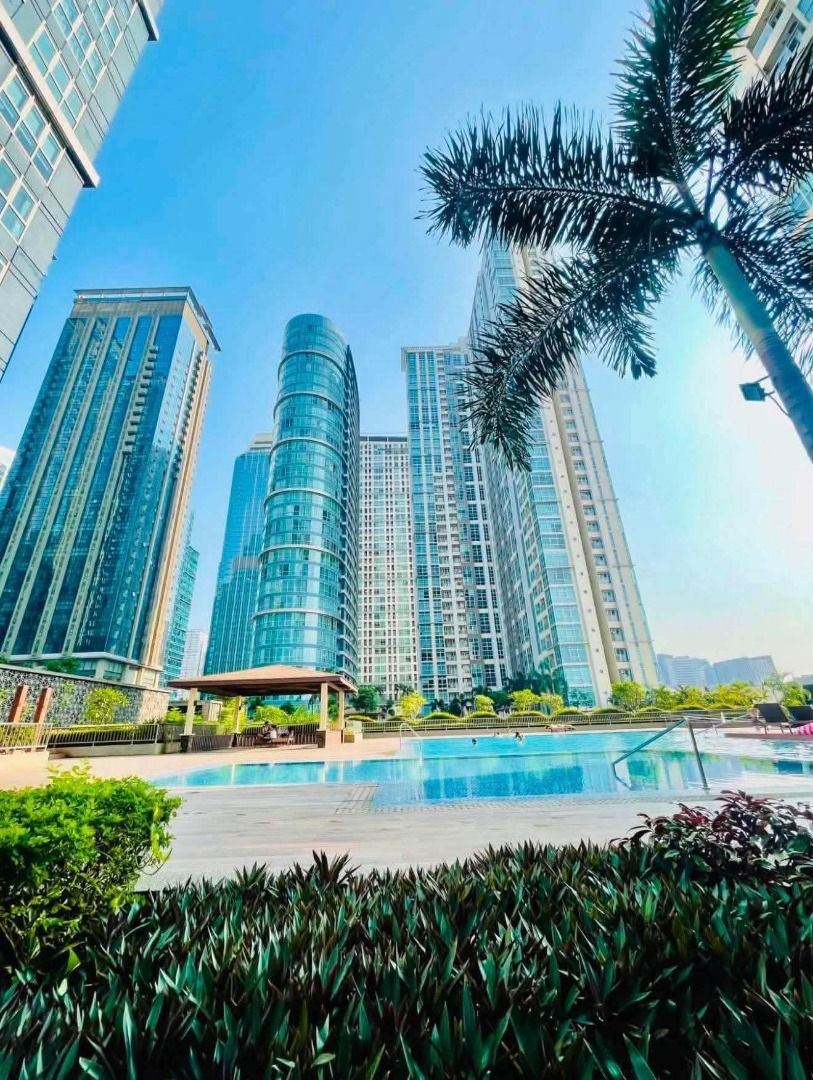 Time Square West 40k 1BR with Balcony (Category: Apartments & Condos) located in Caloocan City. Submitted by aysalpha01 (Listing ID 1469666138, Image 1). Description: TIMES SQUARE WEST 1BR with balcony FULLY FURNISHED BRAND NEW COUCH 40sqm 40k per month 6k for parking slot association dues inclusive .