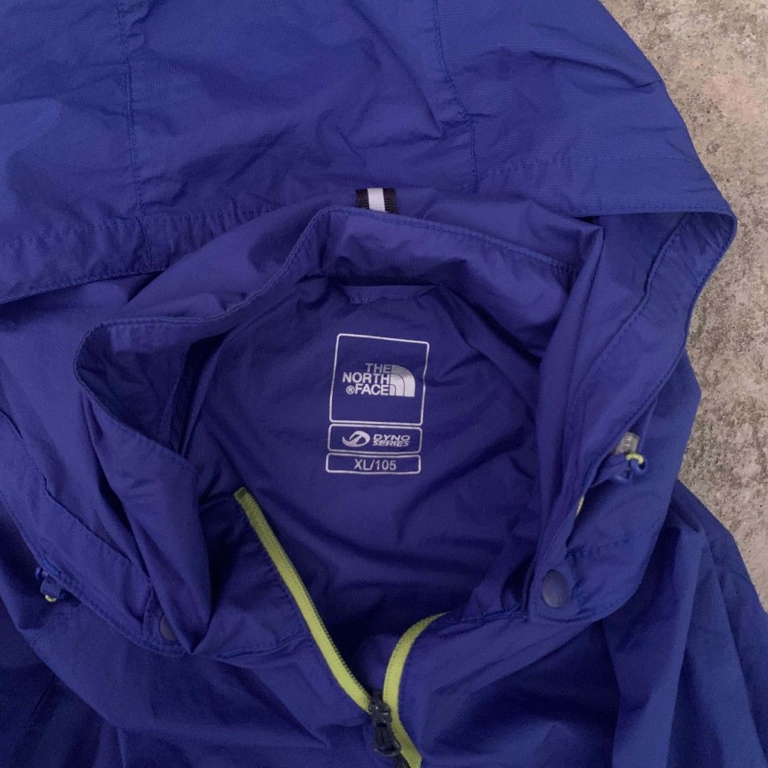 TNF (Category: Coats, Jackets and Outerwear) located in Manila. Submitted by silentocean_2ad617 (Listing ID 1469678856, Image 3). Description: TNF DYNO SERIES size:L-XL on tag 23 x 26 Excellent condition Color rate:9.5/10 MINE:700+sf.