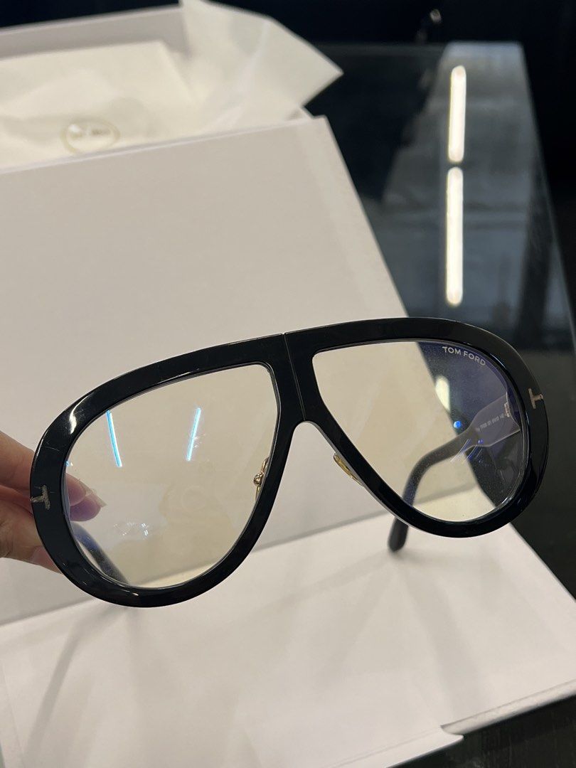 Tom Ford Troy Eyewear (Category: Sunglasses & Eyewear) located in Taguig. Submitted by alchlyn (Listing ID 1469638040, Image 3). Description: —Tom Ford Troy Glasses —no inclusions & box but can give from different brand.