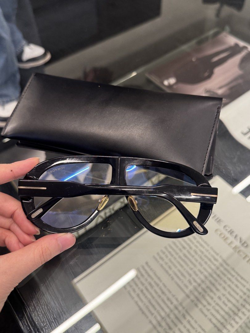 Tom Ford Troy Glasses (Category: Luxury Accessories) located in Manila. Submitted by re.life.rack (Listing ID 1469639711, Image 3). Description: Thick Oversized Glasses .