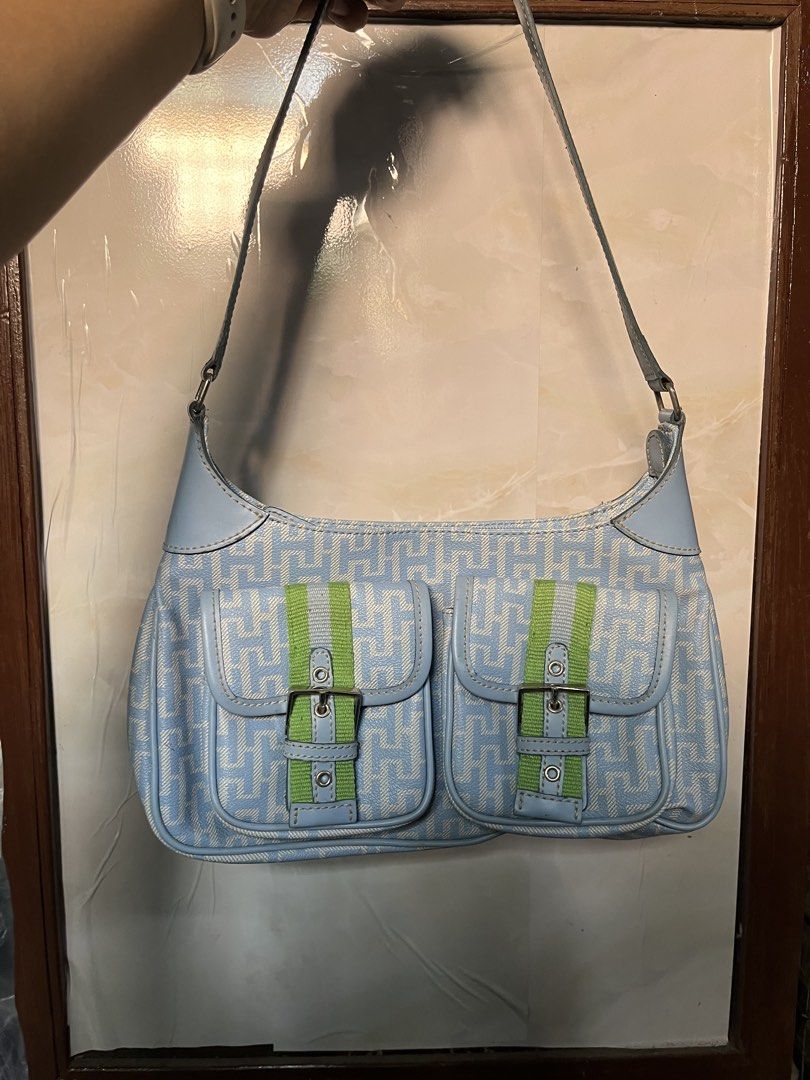 Tommy Hilfiger Blue Bag (Category: Shoulder Bags) located in Paranaque City. Submitted by hearty444 (Listing ID 1469732928, Image 1). Description: .