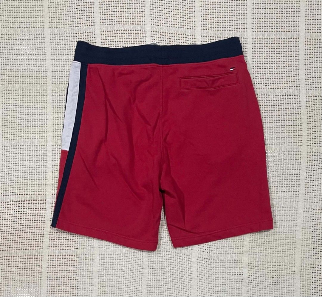 Tommy Hilfiger Essential Fleece Sweat Short (Category: Luxury Apparel) located in Bacolod City. Submitted by abkicks_apparel (Listing ID 1469729491, Image 2). Description: Tommy Hilfiger Essential Fleece Sweat Short Medium on Tag W32 34 L19 Authentic Original Excellent Condition No Hidden Issues .