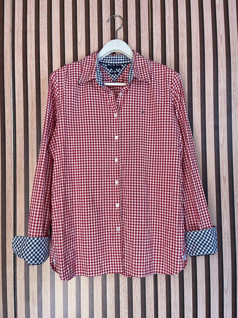 Tommy Hilfiger Gingham Longsleeves top (Category: Longsleeves) located in Maco. Submitted by mikay6011 (Listing ID 1469695982, Image 3). Description: Medium-large.