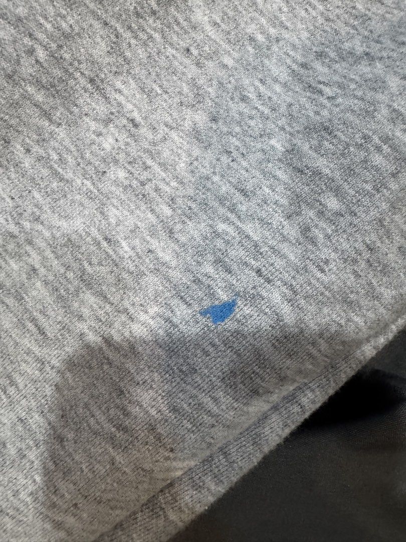 tommy hilfiger grey jacket (Category: Coats, Jackets and Outerwear) located in Manila. Submitted by angelrotting (Listing ID 1469693283, Image 3). Description: unisex, has small blue stain on left sleeve.