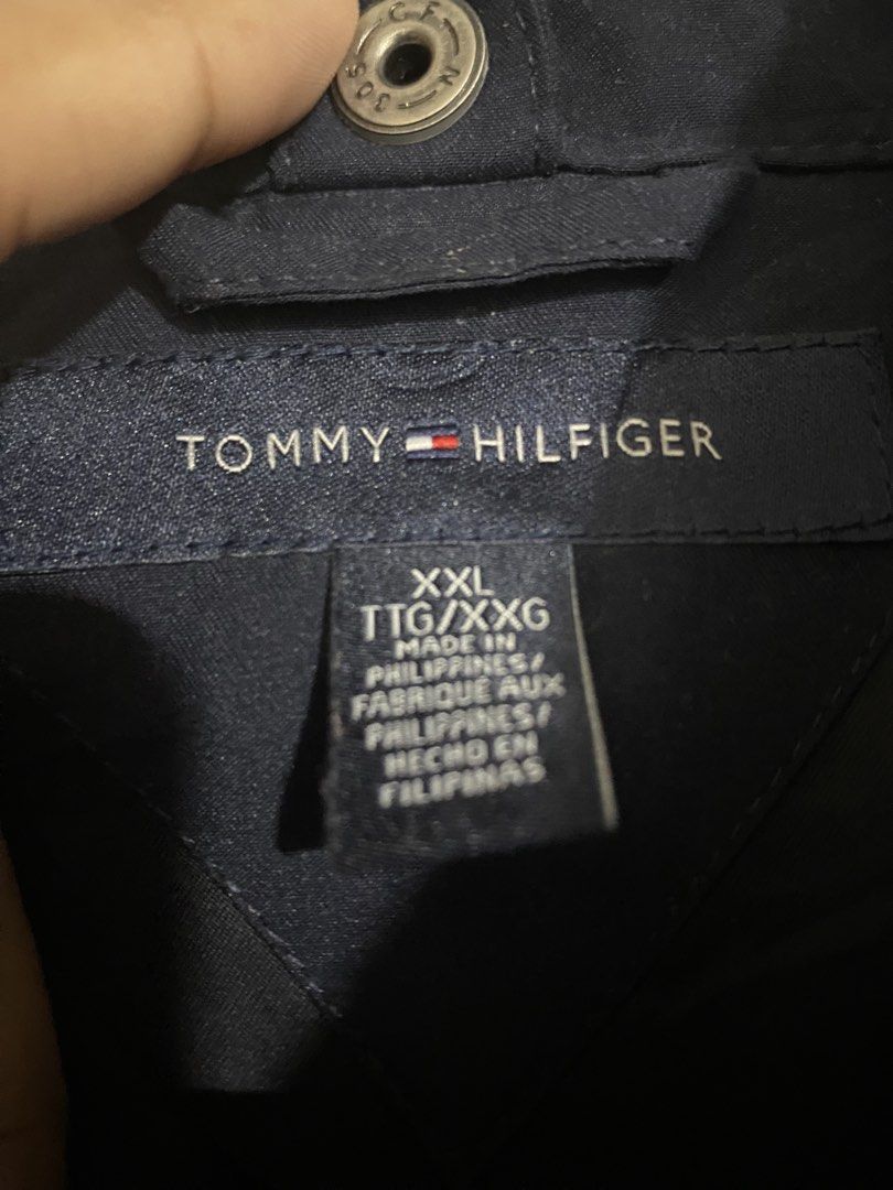 Tommy Hilfiger Men's Windbreaker Jacket (Category: Coats, Jackets and Outerwear) located in Iloilo. Submitted by the_9tees_club (Listing ID 1469640783, Image 2). Description: Width: 24 inches Length: 33 inches.